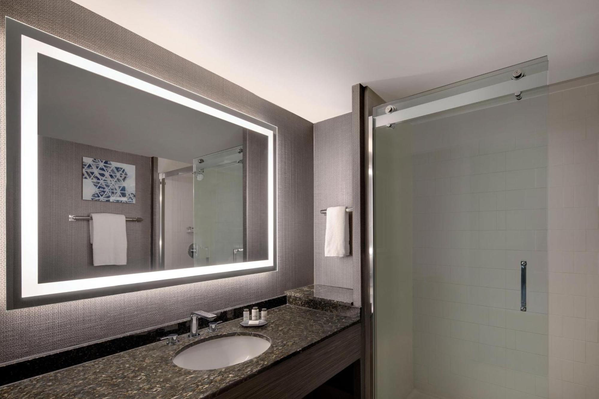 Sheraton Downtown Hotel